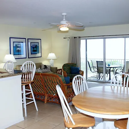 Oceanside 205 Apartment